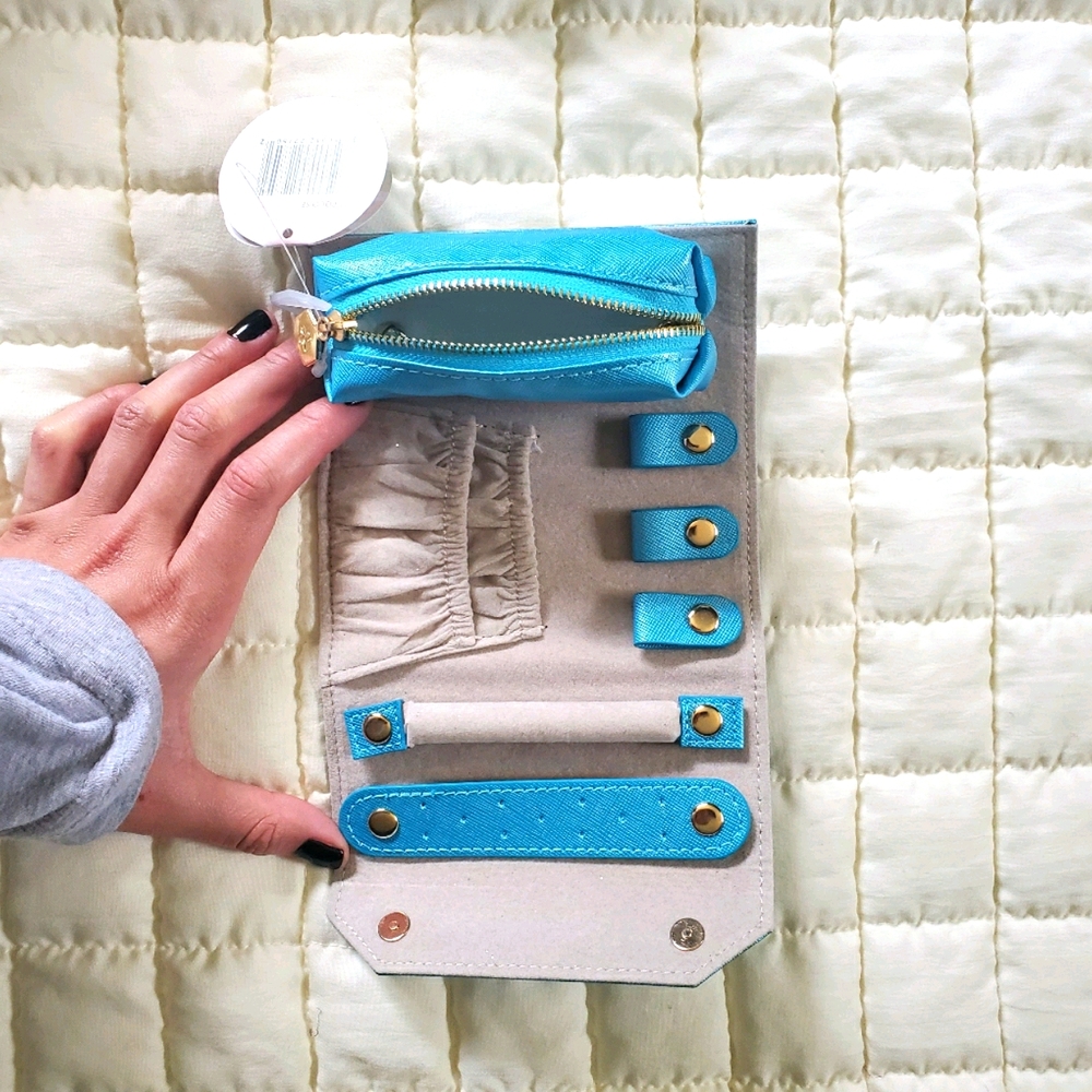 Hives and Honey Jewelry Travel Case